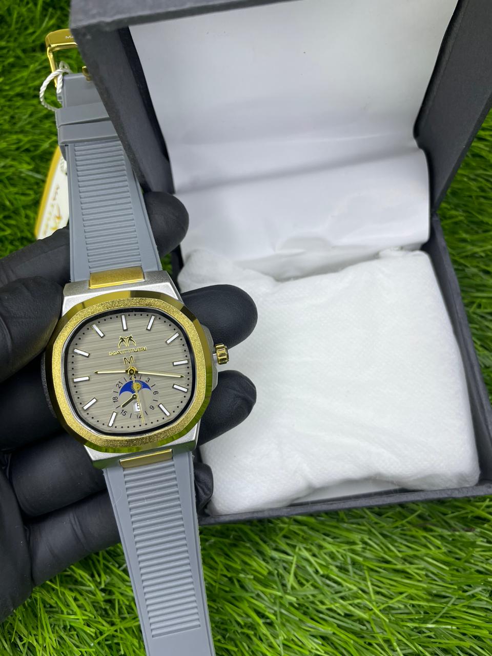 Matturi Golden/Grey Rubber Straps